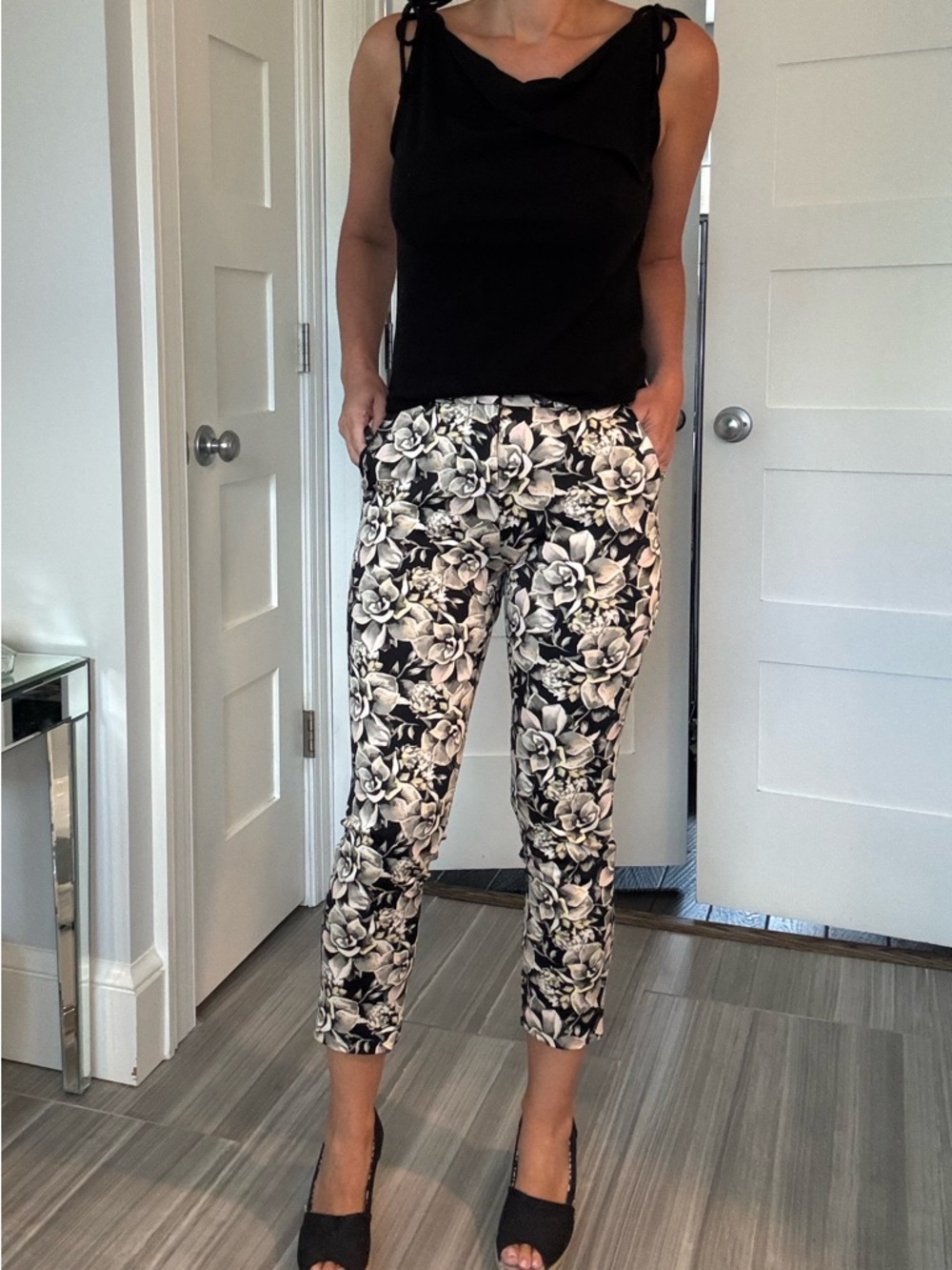 Topshop Black Floral Cigarette Pants Blush Cream Cropped Slim Fit US 4